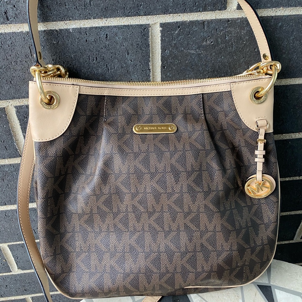 LIKE NEW, Michael Kors Hobo purse